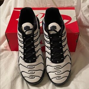 Nike Air Max Plus Persian Violet White Men's White and Black Sneakers